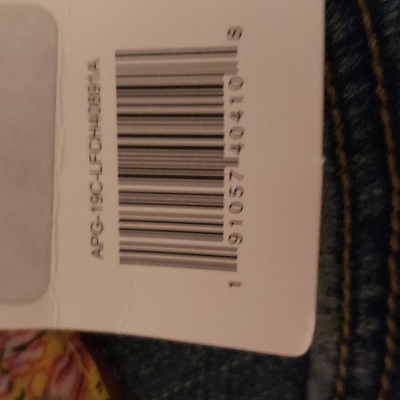 Denim shorts size 18 - Picture 2 of 2